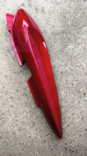 Tapa lateral trasera derecha rojo RKV 150 - 200 - Keeway Original