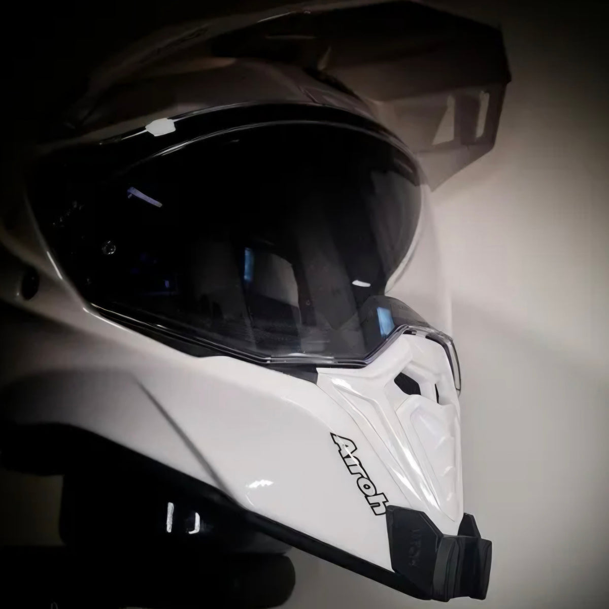 Soporte Insta360 y GoPro para Casco Airoh Commander
